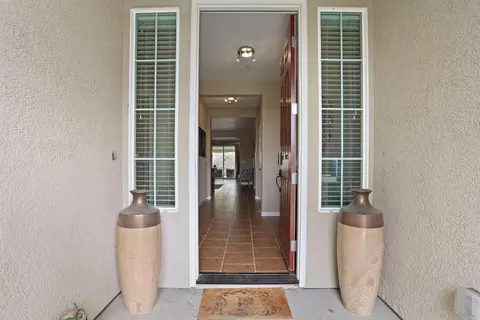 1037 Shady Grove St, Manteca, CA 95336 photo 4