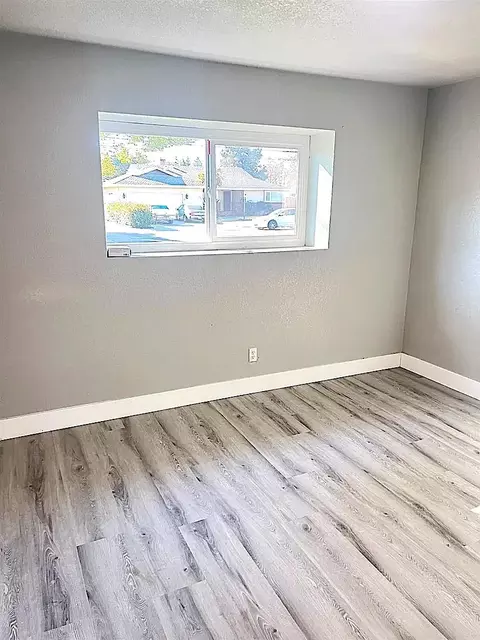 681 E Minnesota Ave, Turlock, CA 95382 photo 13