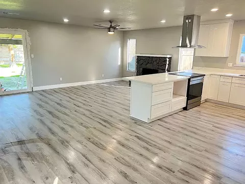 681 E Minnesota Ave, Turlock, CA 95382 photo 20