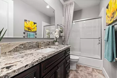 Bath - 619 Willow Ridge Ct, Folsom, CA 95630 photo 1 of 3