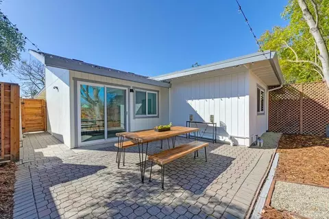 Exterior - 219 Lindo Ln, Davis, CA 95616 photo 7 of 16