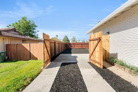 6525 Markley Way, Carmichael, CA 95608 photo 8