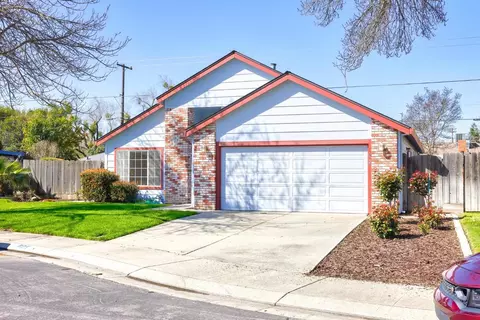 805 Edinburgh Dr, Modesto, CA 95350 photo 3