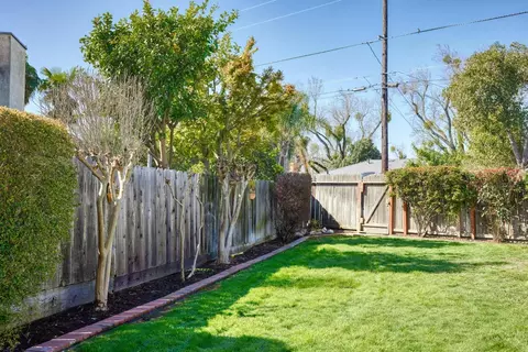805 Edinburgh Dr, Modesto, CA 95350 photo 33