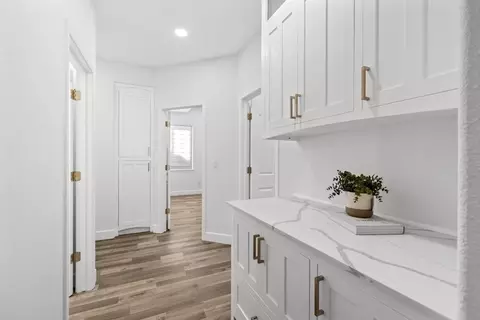 Entry Way - 5136 Whisper Oaks Ln, Carmichael, CA 95608 photo 4 of 5