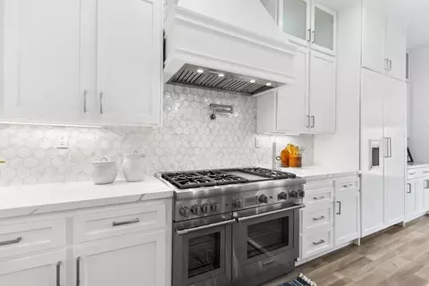 Kitchen - 5136 Whisper Oaks Ln, Carmichael, CA 95608 photo 3 of 4