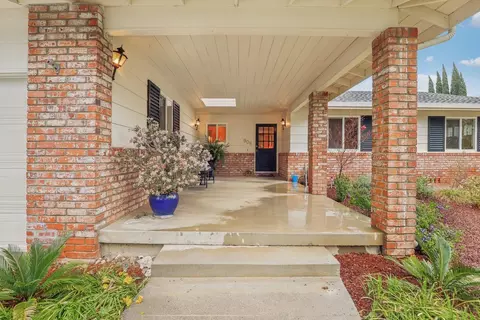 908 Plum Ln, Davis, CA 95616 photo 3