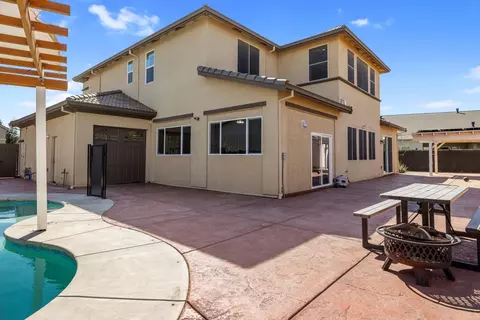 Exterior - 2385 Cava Pl, Manteca, CA 95337 photo 16 of 19