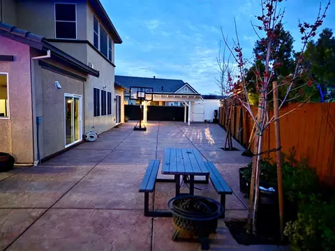 Exterior - 2385 Cava Pl, Manteca, CA 95337 photo 10 of 19