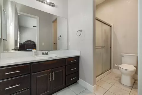 Bath - 2385 Cava Pl, Manteca, CA 95337 photo 1 of 6