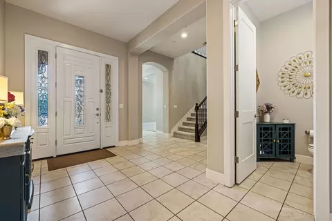 Entry Way - 2385 Cava Pl, Manteca, CA 95337 photo 3 of 18