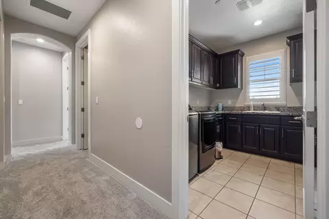 Entry Way - 2385 Cava Pl, Manteca, CA 95337 photo 16 of 18