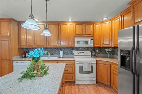 2525 Verano Ave, Modesto, CA 95355 photo 7