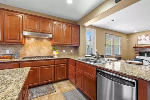 1594 Hometown Ln, Manteca, CA 95337 photo 10