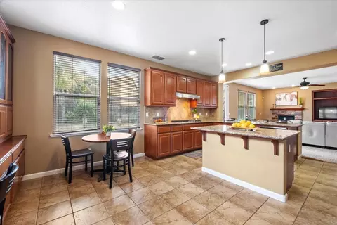 1594 Hometown Ln, Manteca, CA 95337 photo 15