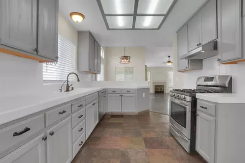 1576 Via Del Pettoruto, Gustine, CA 95322 photo 14