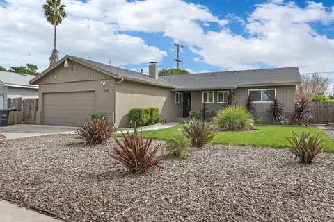704 Woodrow Ave, Modesto, CA 95350 photo 1