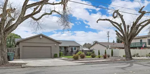 704 Woodrow Ave, Modesto, CA 95350 photo 2