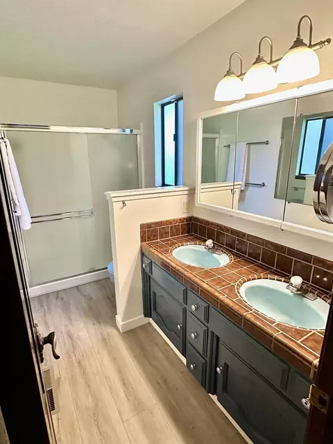 Bath - 1721 N Johnson Rd, Turlock, CA 95382 photo 5 of 7