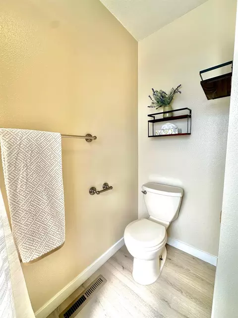 Bath - 1721 N Johnson Rd, Turlock, CA 95382 photo 4 of 7