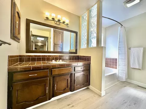 Bath - 1721 N Johnson Rd, Turlock, CA 95382 photo 2 of 7