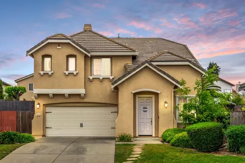 9090 Piazza Ct, Elk Grove, CA 95624