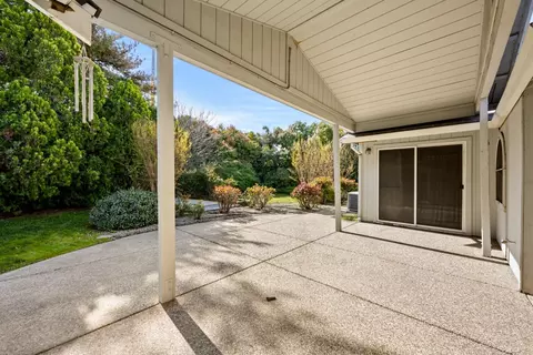 8115 Orchid Tree Way, Antelope, CA 95843 photo 5