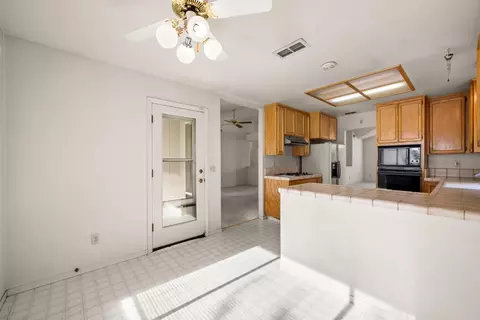 8115 Orchid Tree Way, Antelope, CA 95843 photo 14