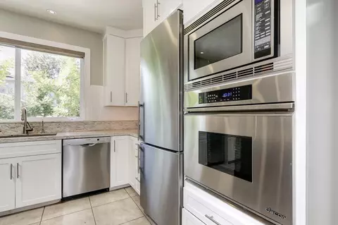Kitchen - 1640 Gary Way, Carmichael, CA 95608 photo 8 of 8