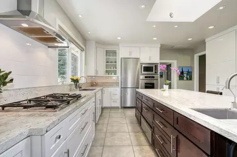 Kitchen - 1640 Gary Way, Carmichael, CA 95608 photo 4 of 8