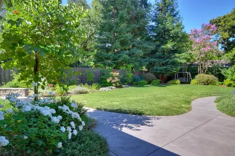 Exterior - 1640 Gary Way, Carmichael, CA 95608 photo 12 of 17