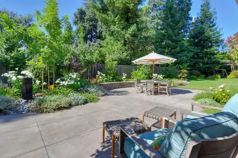 Exterior - 1640 Gary Way, Carmichael, CA 95608 photo 3 of 17