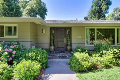 Exterior - 1640 Gary Way, Carmichael, CA 95608 photo 5 of 17