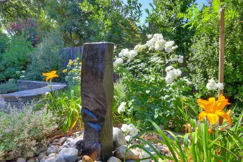 Exterior - 1640 Gary Way, Carmichael, CA 95608 photo 9 of 17