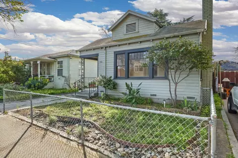 318 E Pine St, Stockton, CA 95204