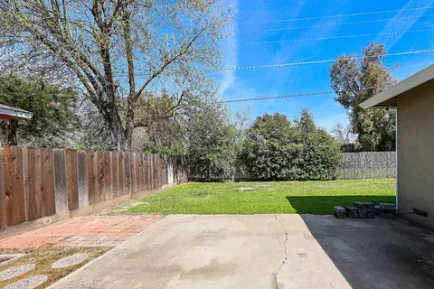 Exterior - 1509 Brookdale Dr, Merced, CA 95340 photo 7 of 12