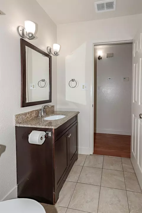 Bath - 1509 Brookdale Dr, Merced, CA 95340 photo 7 of 7