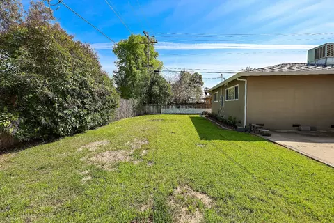 Exterior - 1509 Brookdale Dr, Merced, CA 95340 photo 9 of 12