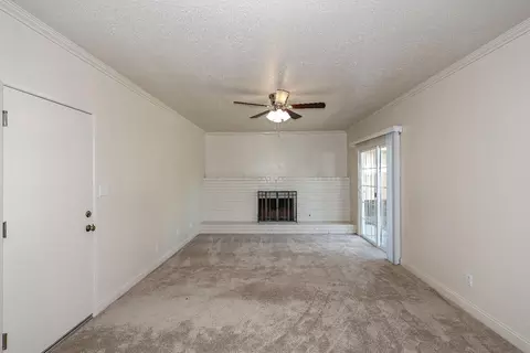 Living - 1509 Brookdale Dr, Merced, CA 95340 photo 6 of 9