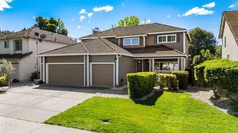 1260 Brighton Dr, Tracy, CA 95376 photo 1
