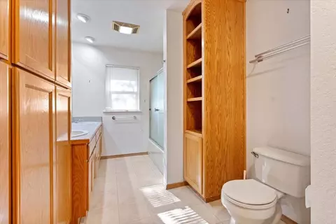 Bath - 1880 Point View Dr, Placerville, CA 95667 photo 1 of 3
