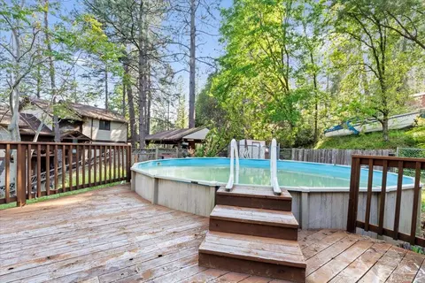 Exterior - 1880 Point View Dr, Placerville, CA 95667 photo 6 of 8