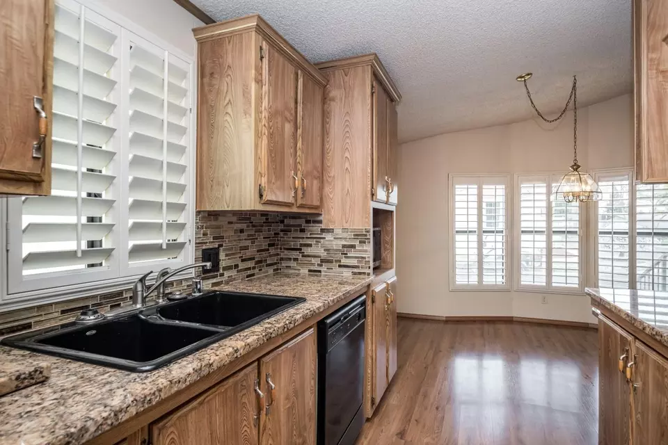Kitchen - 284 Lafayette Dr, Roseville, CA 95678 photo 5 of 5