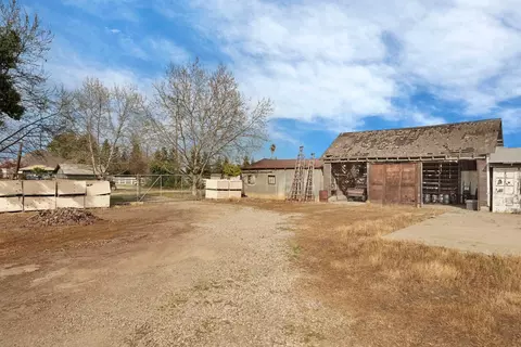 Exterior - 10400 E Highway 12, Lodi, CA 95240 photo 32 of 34