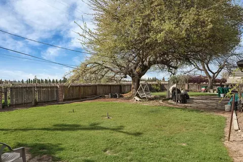 Exterior - 10400 E Highway 12, Lodi, CA 95240 photo 17 of 34