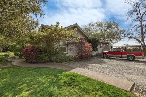 Exterior - 10400 E Highway 12, Lodi, CA 95240 photo 16 of 34