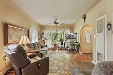 Living - 10400 E Highway 12, Lodi, CA 95240 photo 1 of 3
