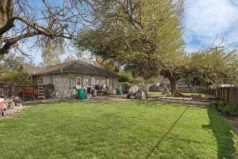 Exterior - 10400 E Highway 12, Lodi, CA 95240 photo 19 of 34
