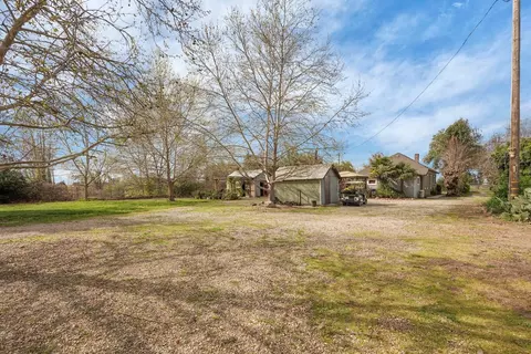 Exterior - 10400 E Highway 12, Lodi, CA 95240 photo 28 of 34
