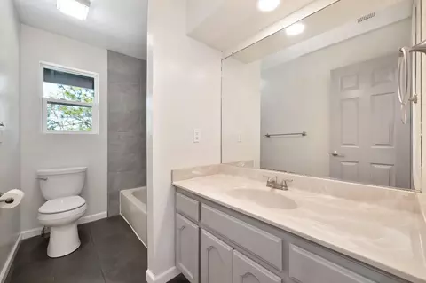 Bath - 285 Fairidge Dr, Applegate, CA 95703 photo 4 of 4